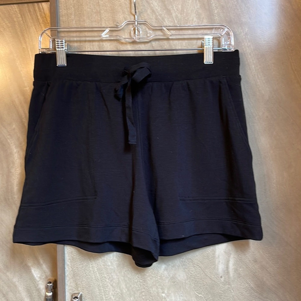 Lou & Grey knit shorts